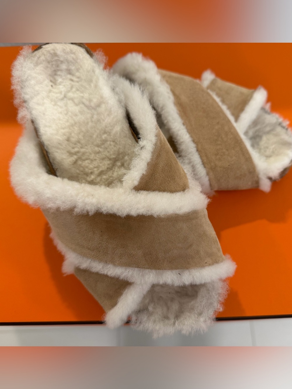 Jenni Kayne Cozy Shearling-Lined Women’s Slide Slippers - Beige